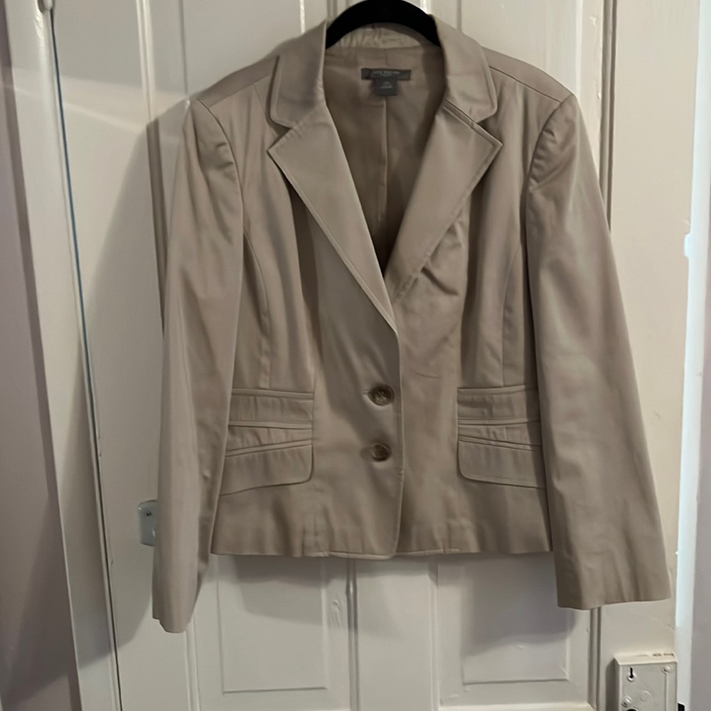 Tan blazer 14P